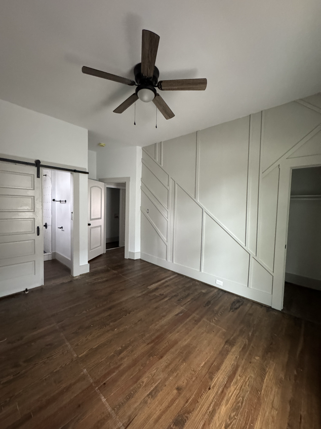 Foto del edificio - 1309 E Walnut St