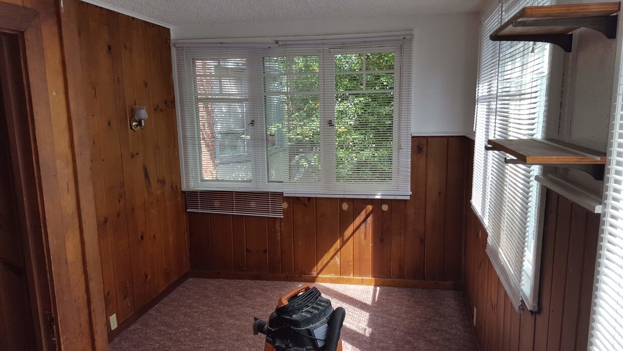 Habitación - lado este - 303 29th Ave