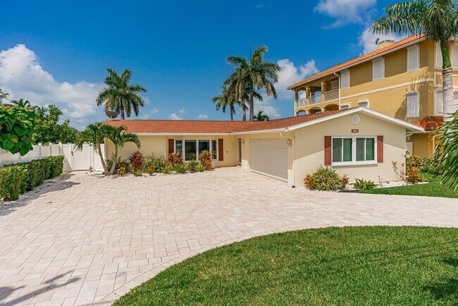 Foto del edificio - 11240 7th St E