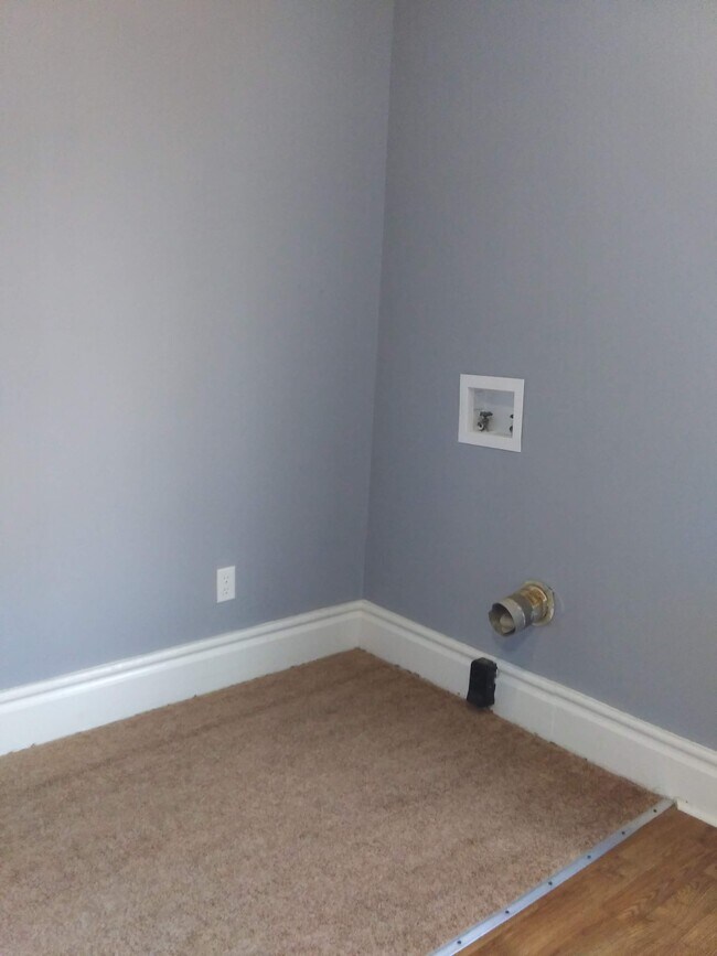 Building Photo - 16 Walker St