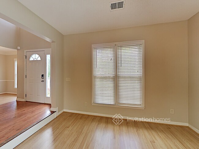 Foto del edificio - 7212 Meadow Gate Way