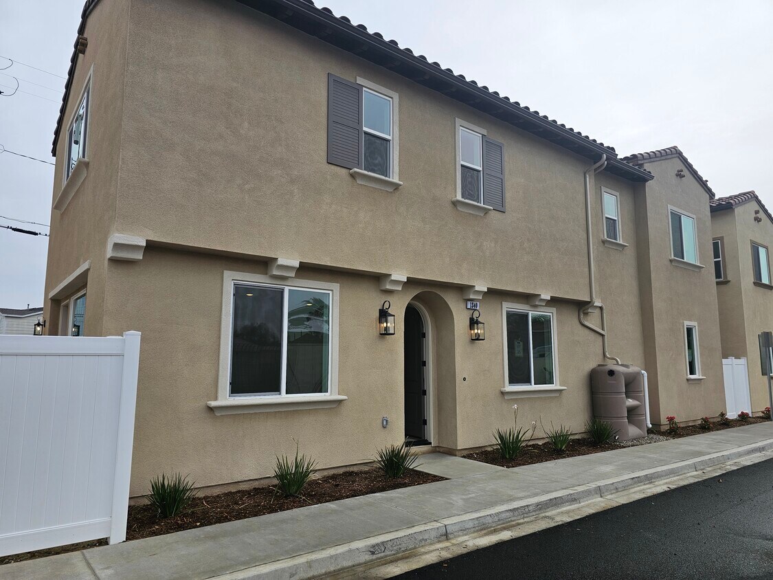 1340 Plaza del Amo, Torrance, CA 90501 House Rental in Torrance, CA