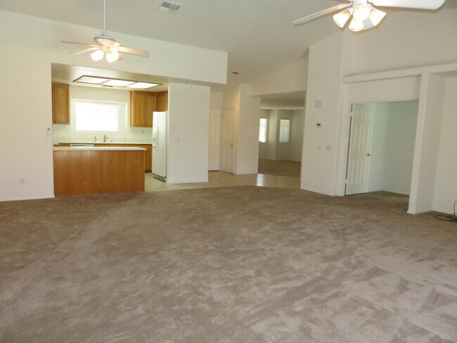 Foto del edificio - 78670 Naples Dr