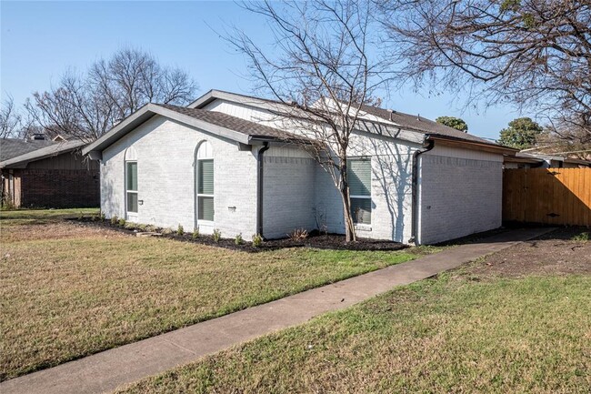 Building Photo - 11355 Quail Run St