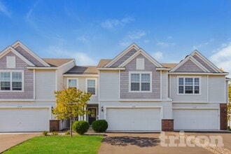 Building Photo - 5106 Farnham Dr N