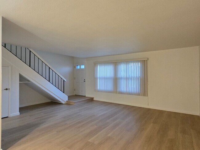 Foto del edificio - 4275 Dry Bed Ct