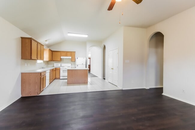 Building Photo - 4522 Marquis Ave