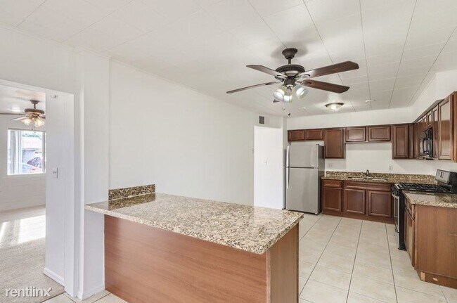 Foto del edificio - 3 br, 2 bath House - 5521 N 63Rd Drive UNIT