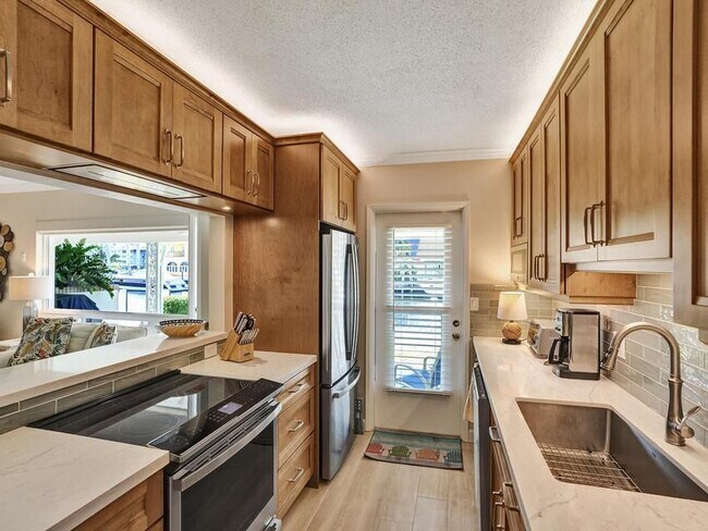 Foto del edificio - 2866 NE 30th St