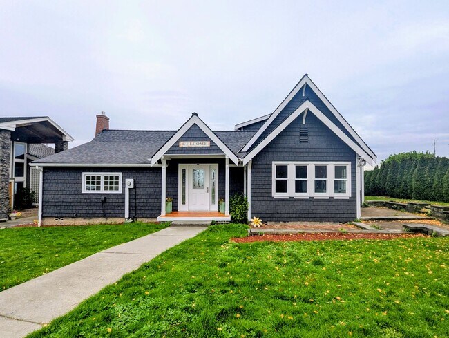 Building Photo - 4Bd/2.75Ba Mukilteo House