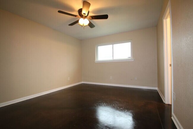 Foto del edificio - ~ Gorgeous 3 Bedroom 2 Bathroom Home ** La...