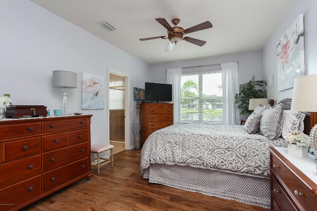 Foto del edificio - 4353 Collinwood Dr