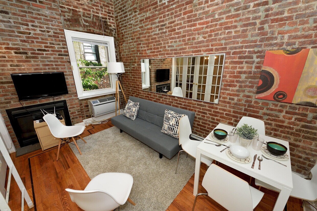 Foto principal - 653 11th Ave