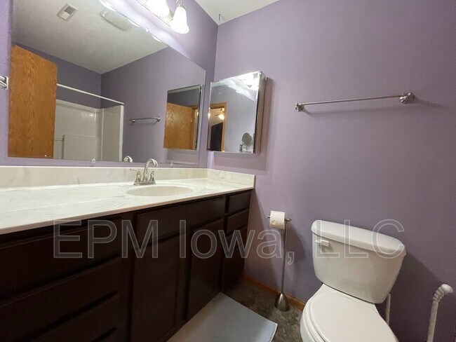 Building Photo - 5841 Muirfield Dr SW