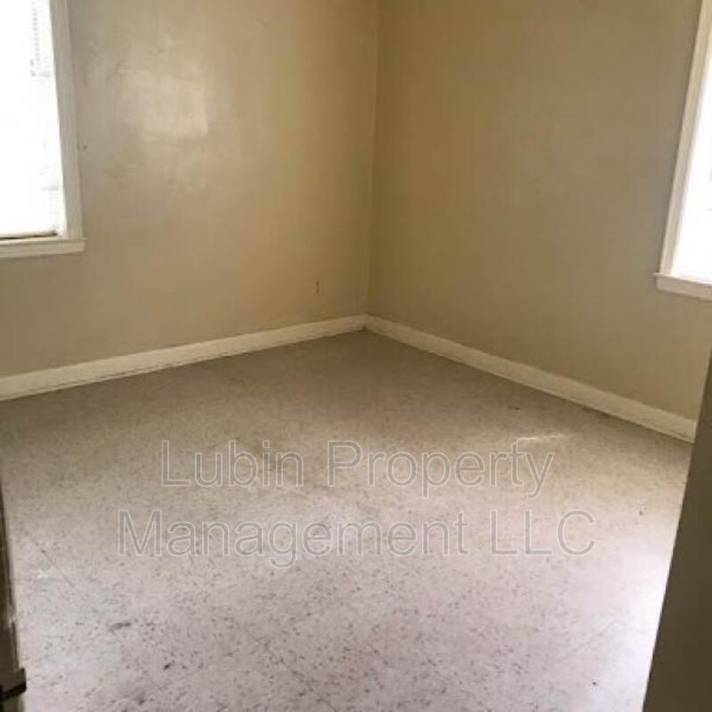 Building Photo - 841 Leon Pl