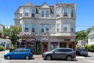 Building Photo - 730 Hale St