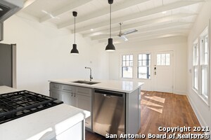 Foto del edificio - 909 N Mesquite St