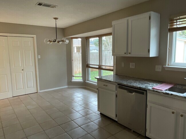 Foto del edificio - 507 Eaglecreek Dr