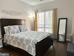 Building Photo - 4850 Eisenhower Ave