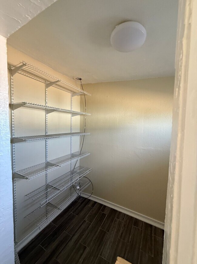 Foto del edificio - 13240 Margo St