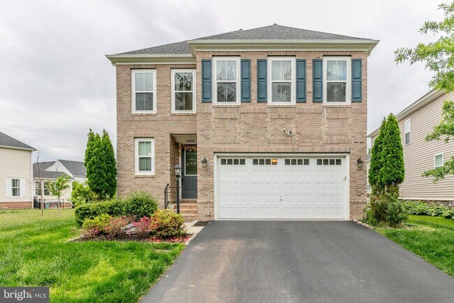 Foto del edificio - 22800 Bubbling Brook Dr