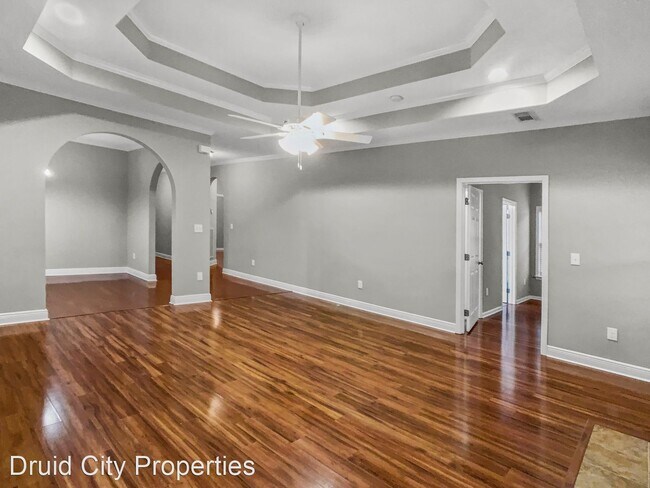 Building Photo - 3 br, 2 bath House - 12618 Mill Creek Drive