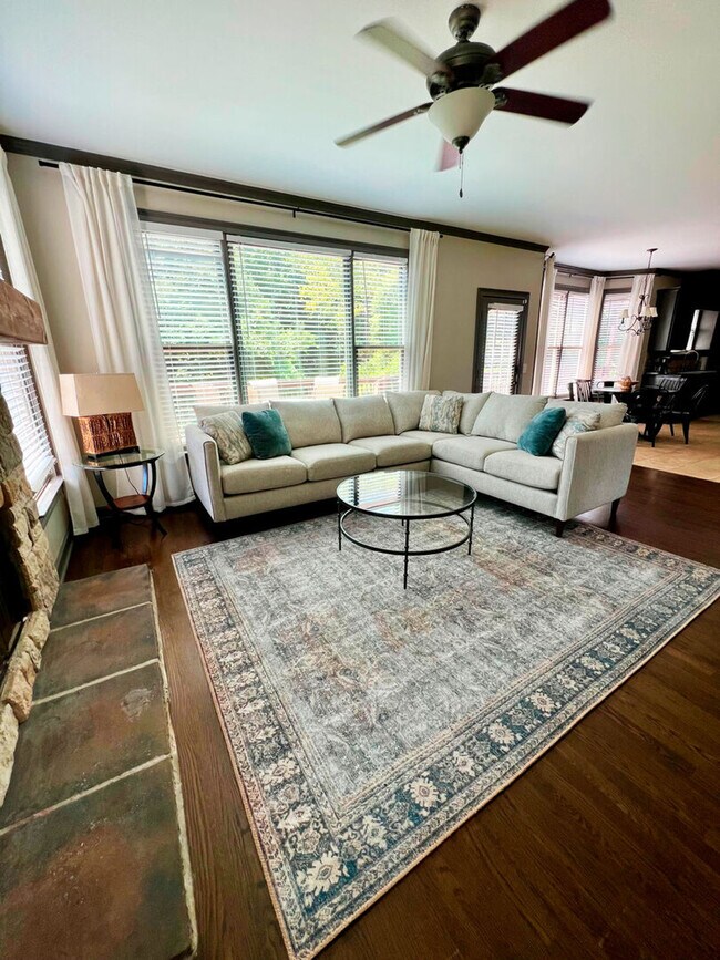 Foto del edificio - 10 Bridlewood Ct