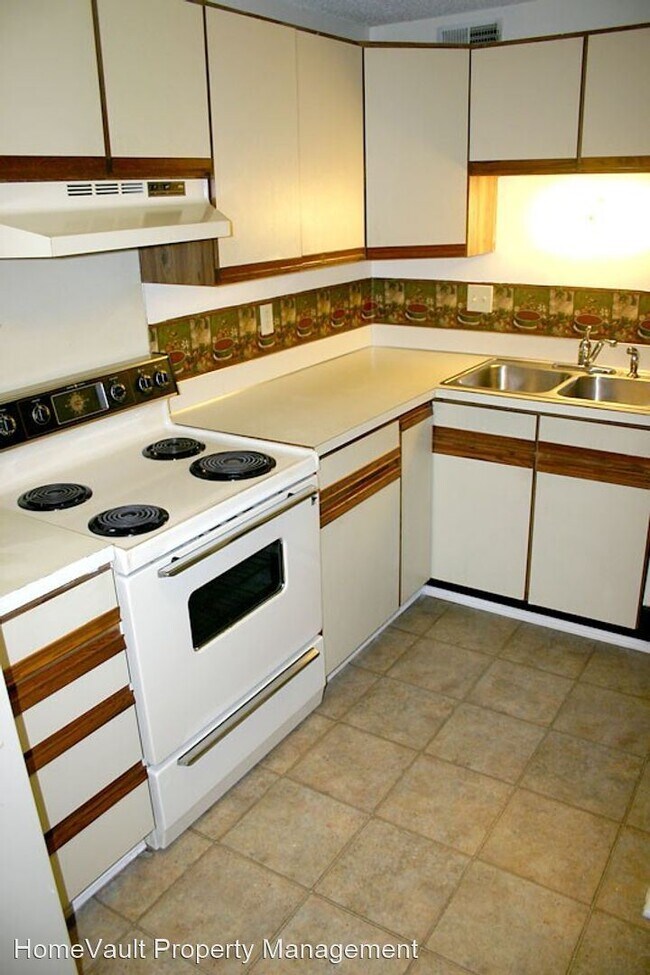 Foto del edificio - 2 br, 2 bath House - 3164 Central Ave Apt F