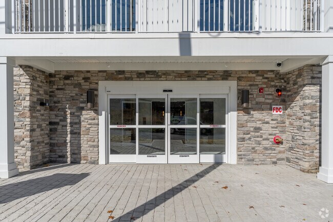 Entrada - Theta Grove, a Luxurious 55+ Rental Community