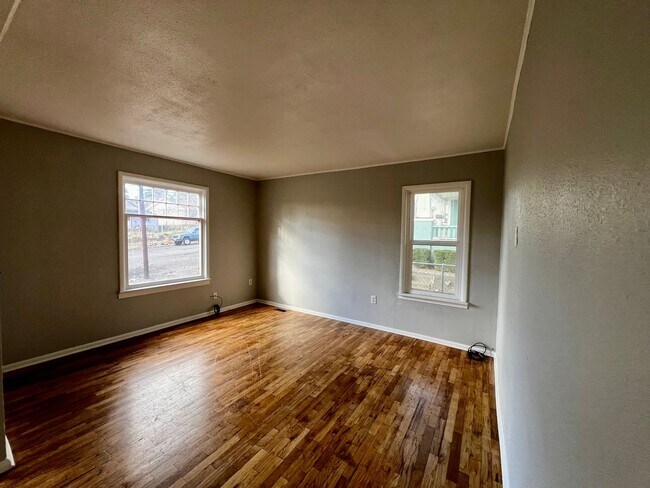 Foto del edificio - Charming Lower North Hill Home