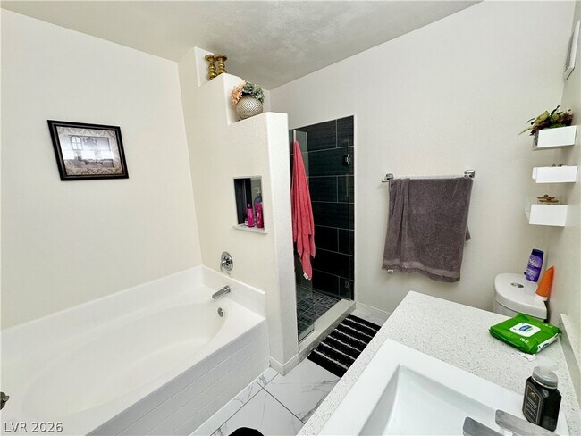 Foto del edificio - 5655 E Sahara Ave