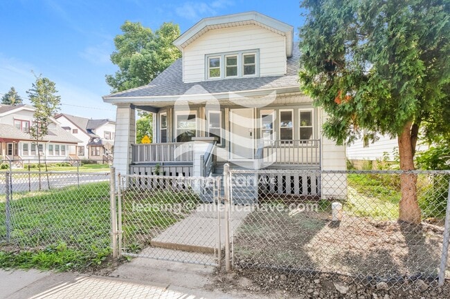 Building Photo - 3852 N 28th St
