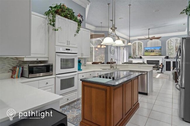 Building Photo - 10157 Lenox Boulevard