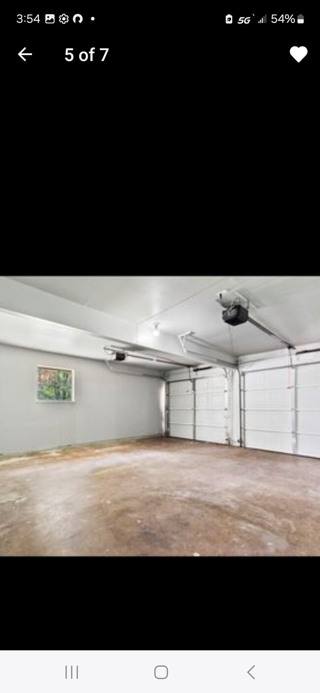 Building Photo - 2315 N Border Ave