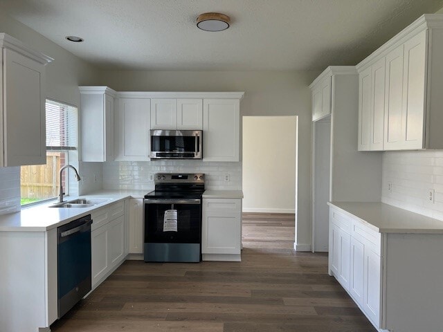 Foto del edificio - 2118 Laurel Oaks Dr