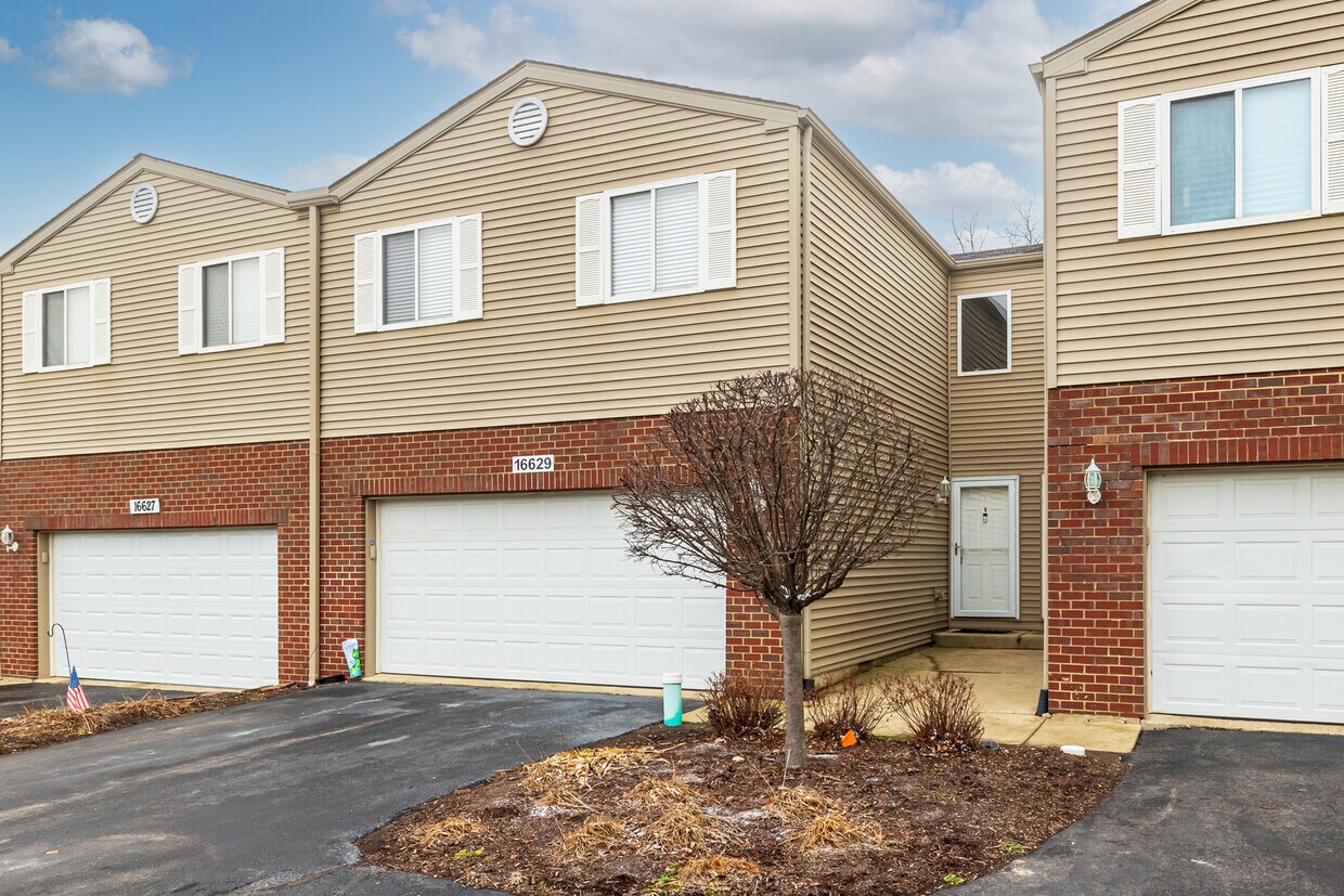 16629 Willow Walk Dr, Lockport, IL 60441 Townhome Rentals in Lockport