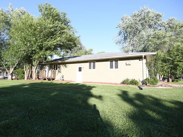 Primary Photo - 209 1st St