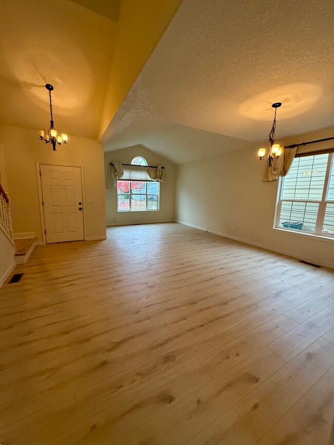 Foto del edificio - 15797 NW Wismer Dr