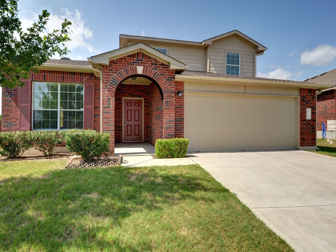 Primary Photo - Spacious 2 story with cul-de-sac location