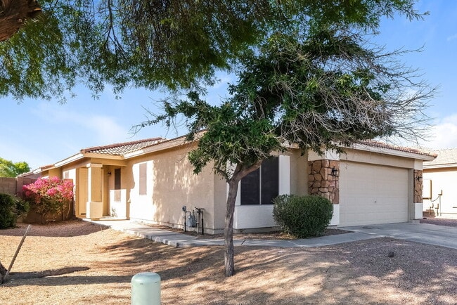 Building Photo - 2029 W Allens Peak Dr