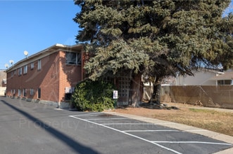 Building Photo - 779 E 2700 S