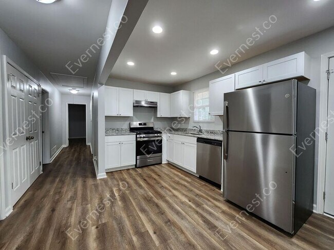 Foto del edificio - 1799 Shirley St SW