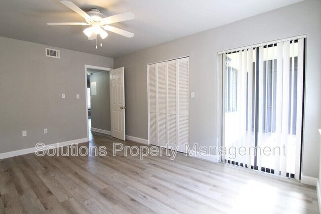 Building Photo - 1515 Huntington Ln