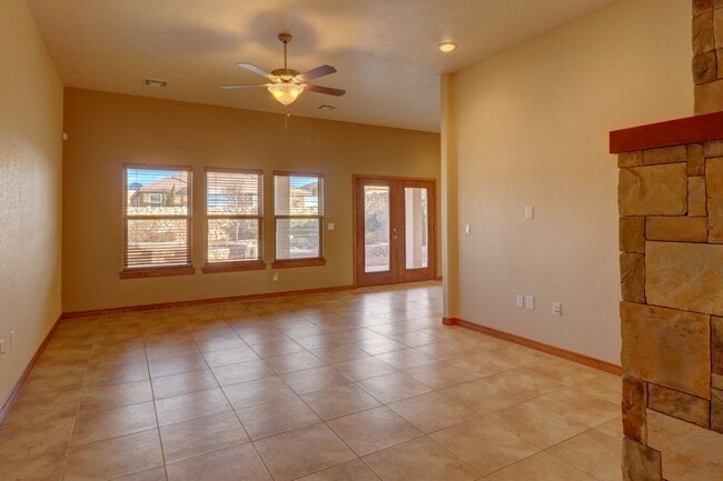 Building Photo - 4340 Calle Bonita Ln
