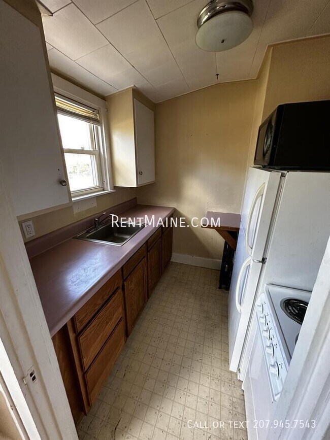 Foto del edificio - 99 Broadway-Apt 8