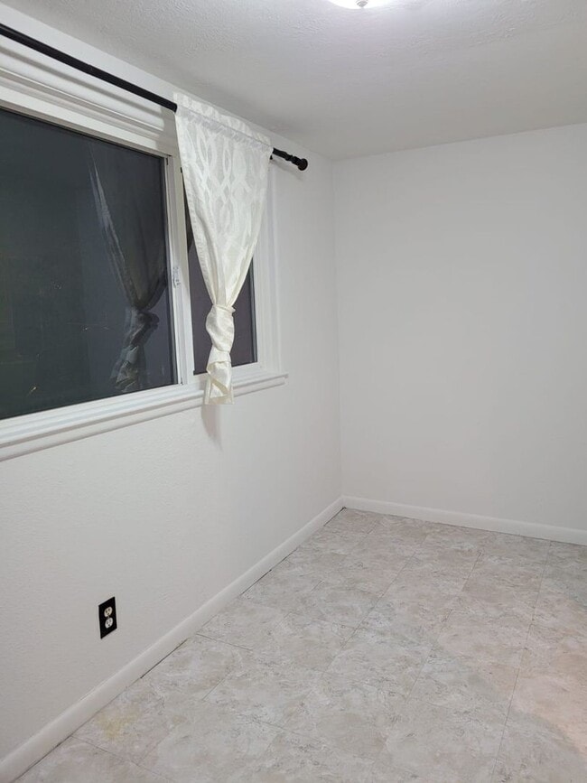 Foto del edificio - 3 Bedroom/2 Bathroom Salt Lake City