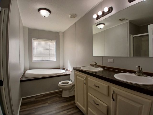 Foto del edificio - 1849 Annapolis Ave