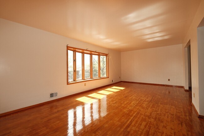 Foto del edificio - 1137 Dill Ave