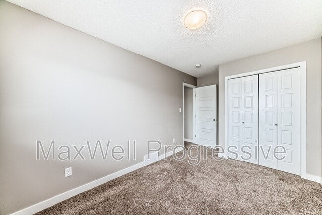 Building Photo - 4470 Prowse Rd SW