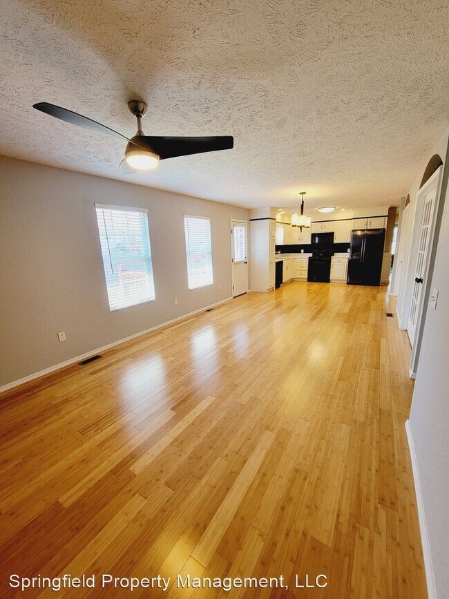 Building Photo - 4 br, 2.5 bath House - 5477 W. Basswood Ct.